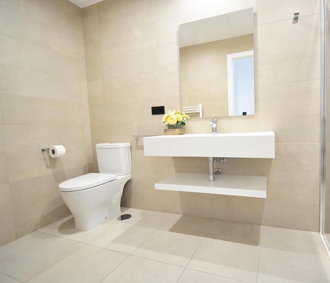 Precioso Apartamento Con Piscina En 산신소 외부 사진
