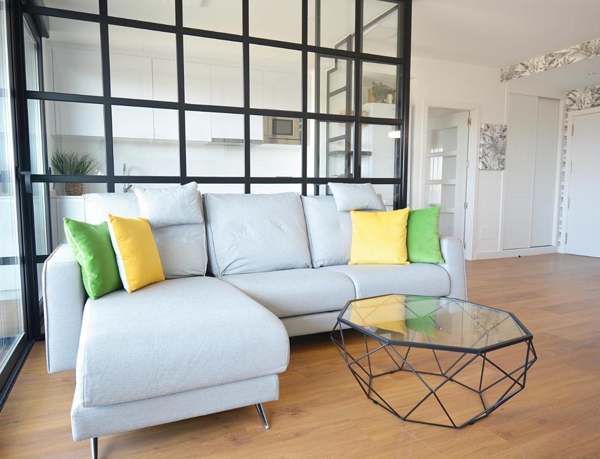 Precioso Apartamento Con Piscina En 산신소 외부 사진